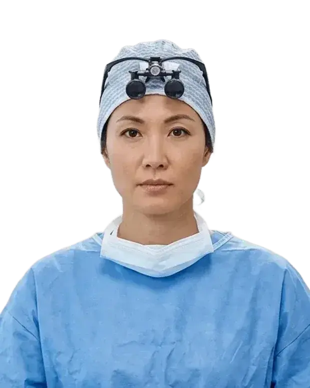 Dra. Laura Gómez, especialista en Oftalmología General y Microcirugía Ocular de Clínica NovaSalud